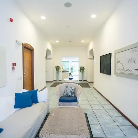 Du Parc 아파트호텔 카톨리카