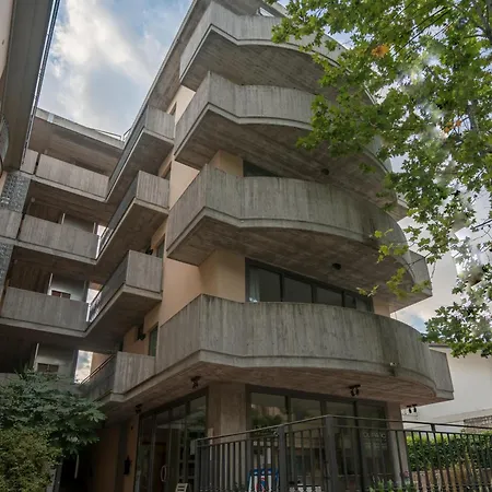 Du Parc 4*