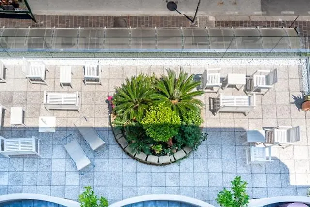 Du Parc 4* 卡托利卡