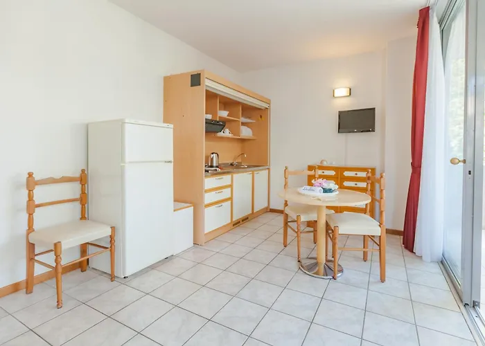 شقة فندقية Du Parc 4*